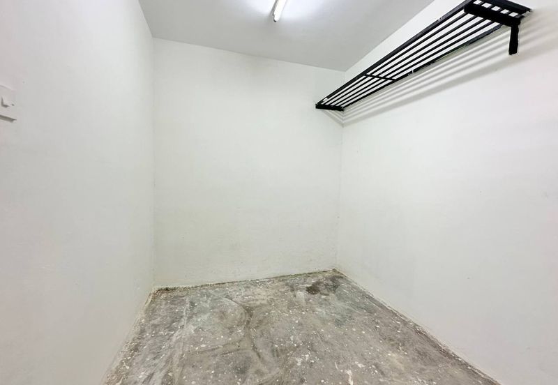 Blok E Flat Desa Pandan KL