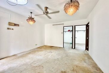 Blok E Flat Desa Pandan KL