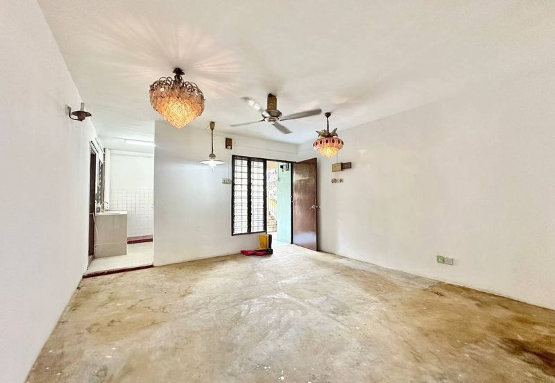 Blok E Flat Desa Pandan KL