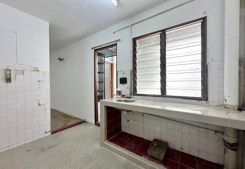 Blok E Flat Desa Pandan KL