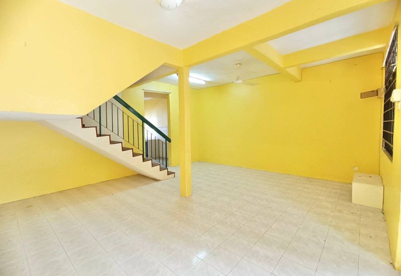 Taman Seroja, Bandar Baru Salak Tinggi