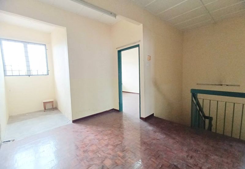 Taman Seroja, Bandar Baru Salak Tinggi