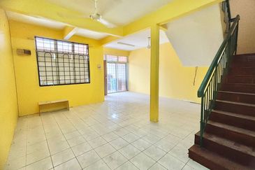 Taman Seroja, Bandar Baru Salak Tinggi