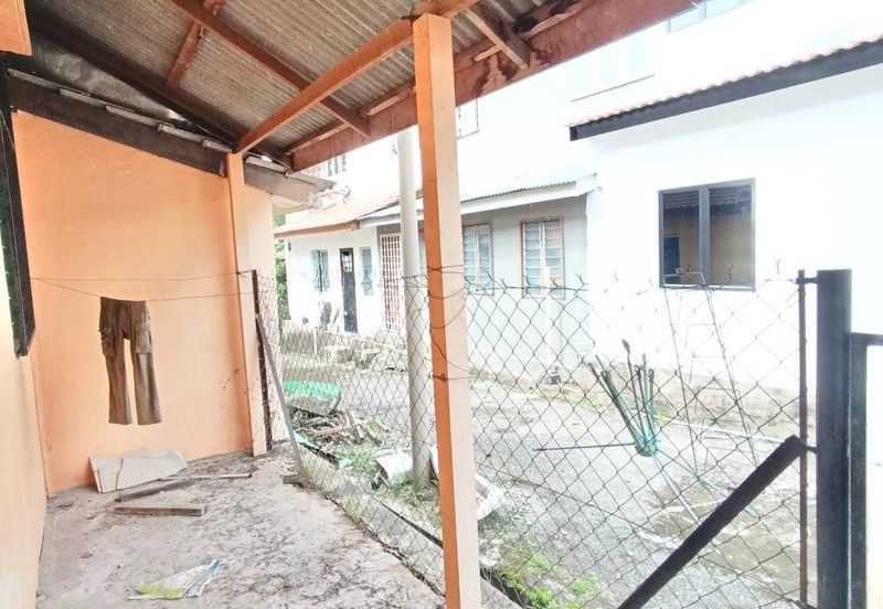 Taman Seroja, Bandar Baru Salak Tinggi