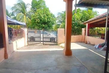 Taman Seroja, Bandar Baru Salak Tinggi