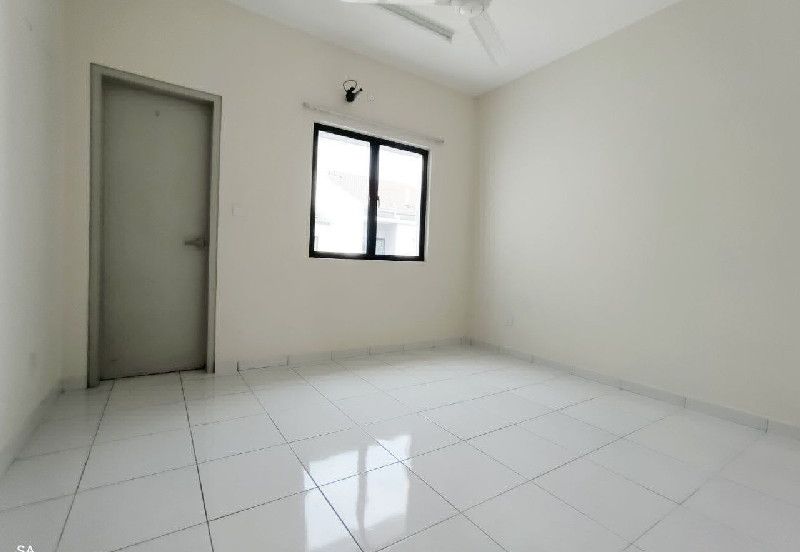 Laman Delfina @ Nilai Impian