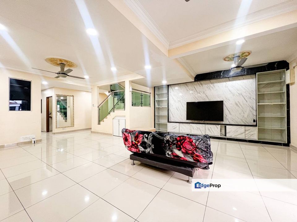 Taman Kajang Utama Fully Renovated Double Storey Superlink, Selangor, Kajang