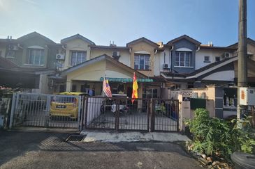 Seksyen 2 Bandar Bukit Mahkota