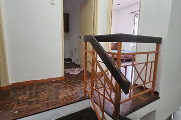 Seksyen 2 Bandar Bukit Mahkota