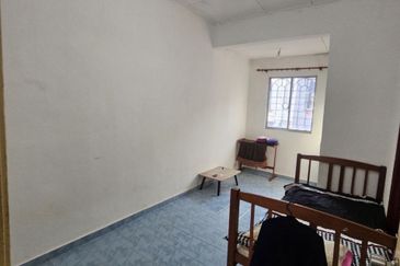 Seksyen 2 Bandar Bukit Mahkota