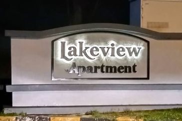 Lakeview Apartment
