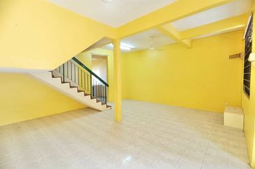 Taman Seroja, Bandar Baru Salak Tinggi