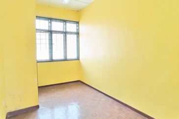 Taman Seroja, Bandar Baru Salak Tinggi