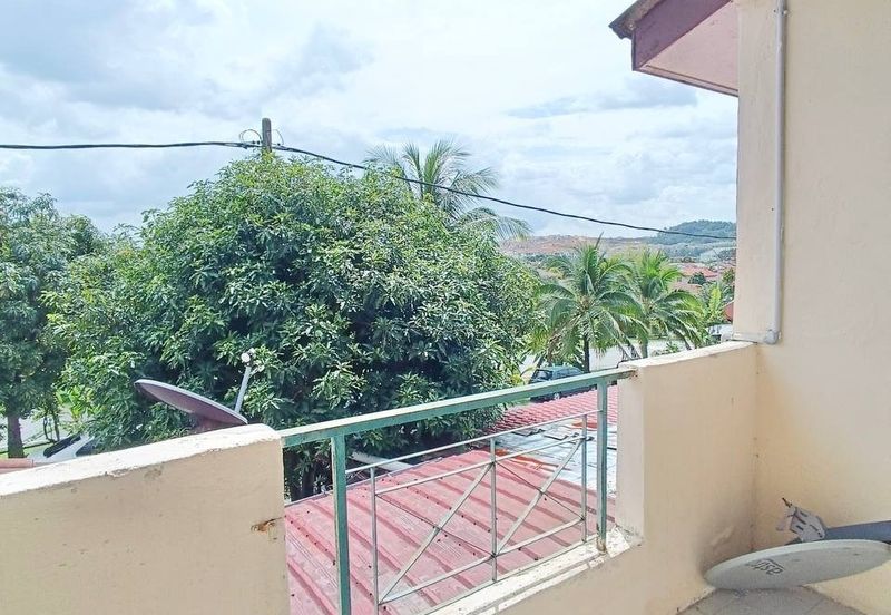 Taman Seroja, Bandar Baru Salak Tinggi