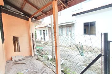 Taman Seroja, Bandar Baru Salak Tinggi