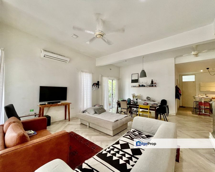 Double Storey Semi D Legundi Residensi Bandar Seri Putra Kajang, Selangor, Kajang