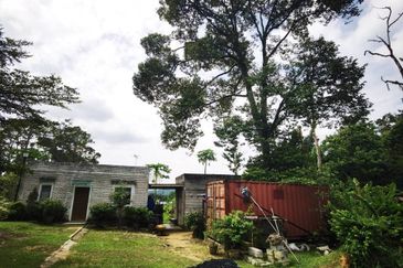 Jalan Bukit Cherakah