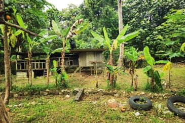 Jalan Bukit Cherakah