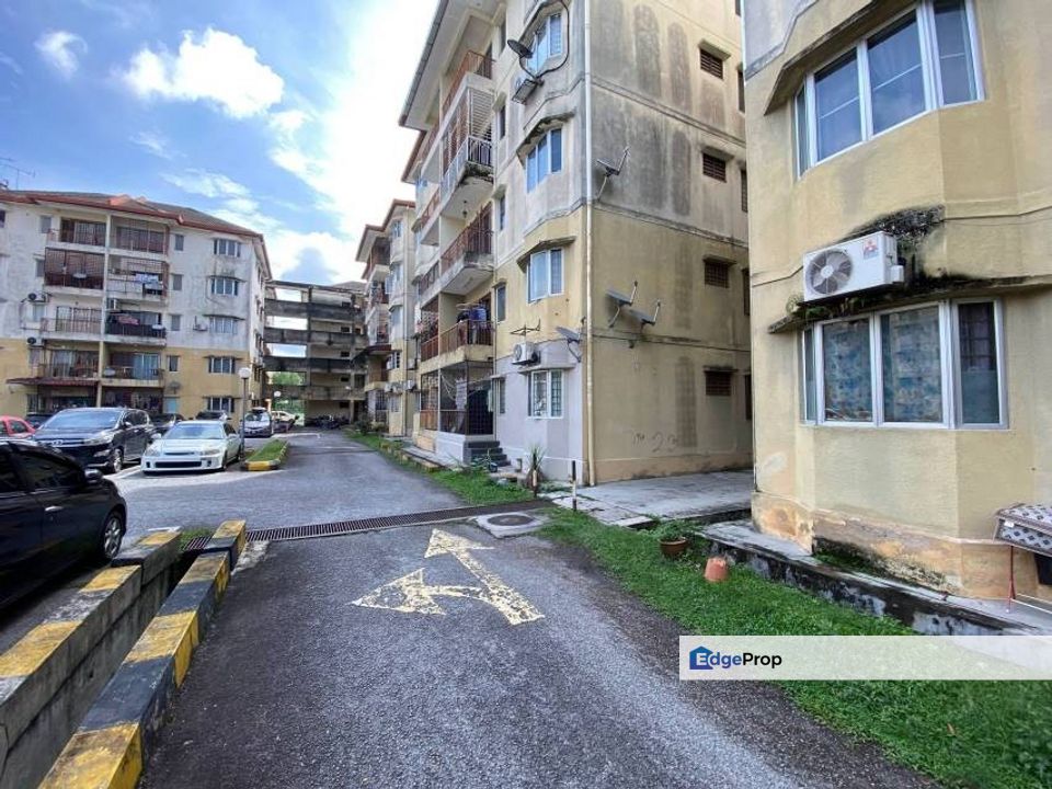 Seraya Apartment Taman Kajang Utama Ground Floor, Selangor, Kajang