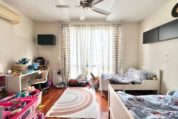 Bangi Lakehill Villas