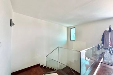 Bangi Lakehill Villas