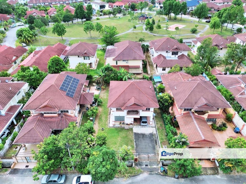 Laman Dahlia Nilai Impian Huge Land 2 Storey Bungalow, Negeri Sembilan, Nilai