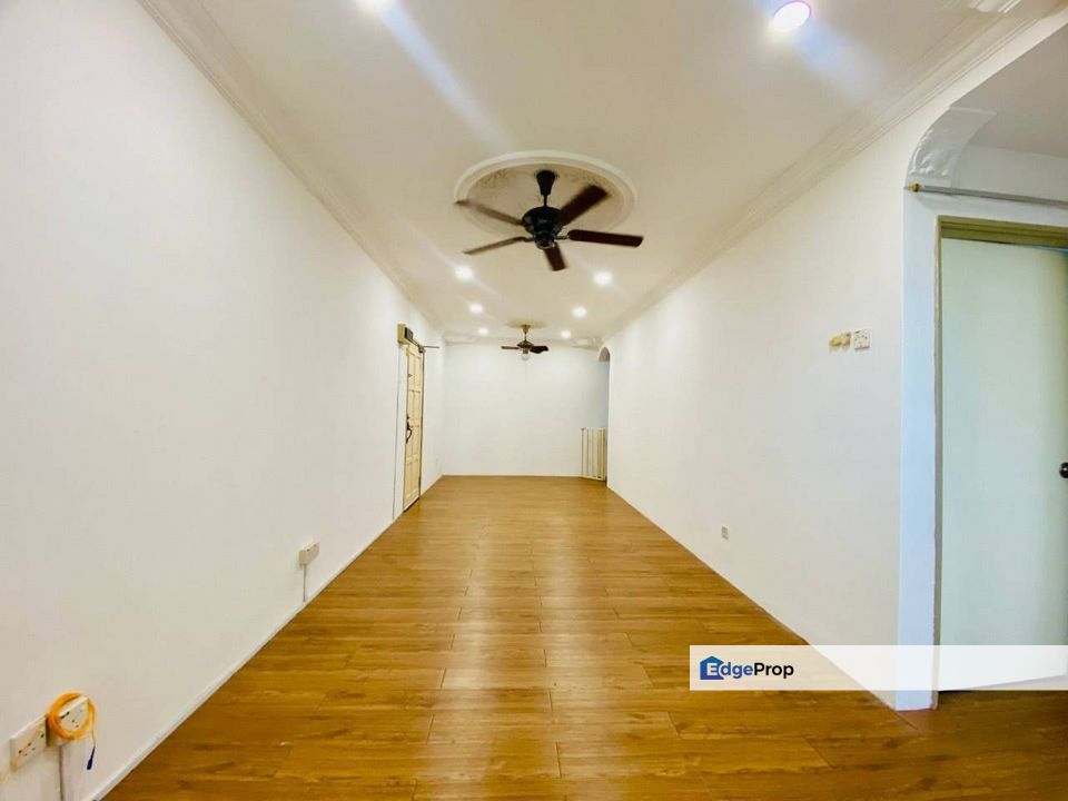 Newly Renovated 1st Floor Sri Melor Apartment Ukay Perdana Ampang, Selangor, Ampang