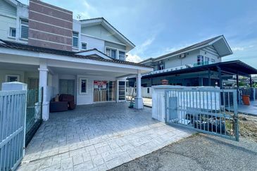 Taman Tasik Semenyih (Lake Residence)