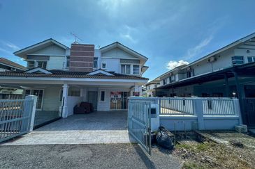 Taman Tasik Semenyih (Lake Residence)