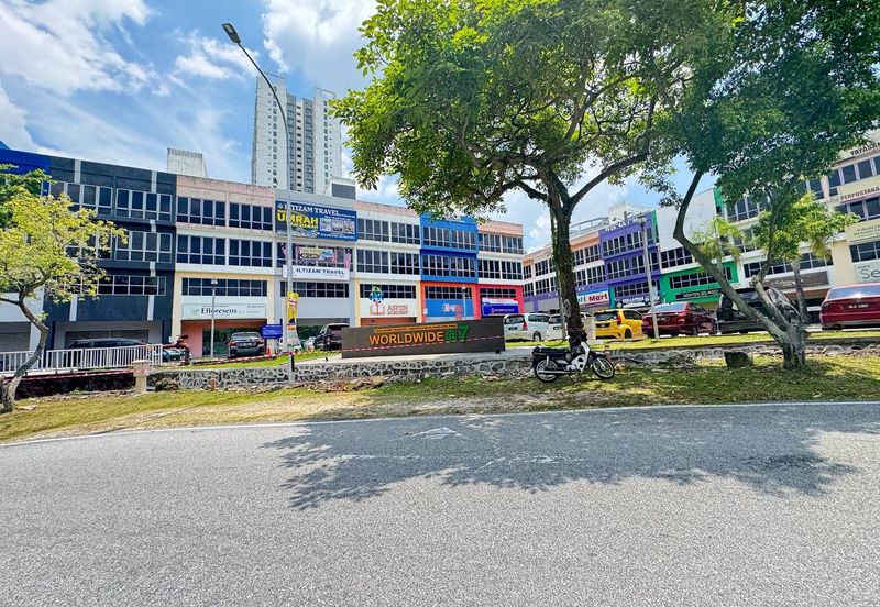 Pusat Komersial Seksyen 7