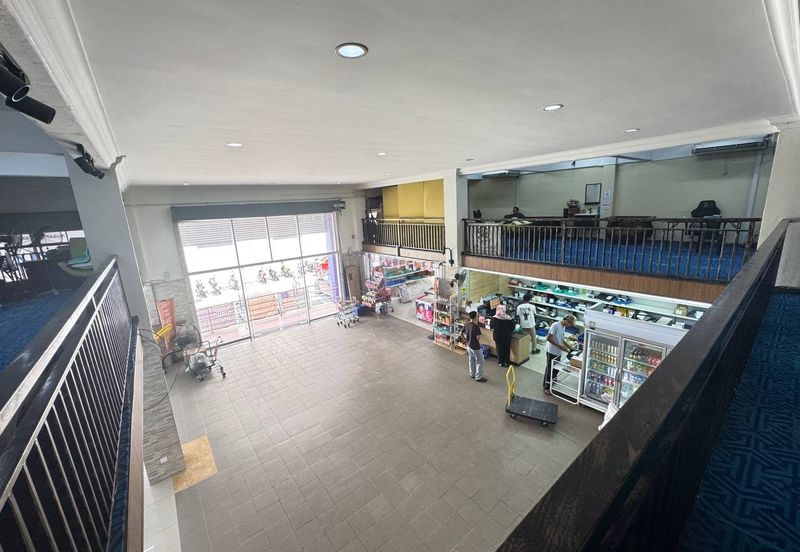 Pusat Komersial Seksyen 7