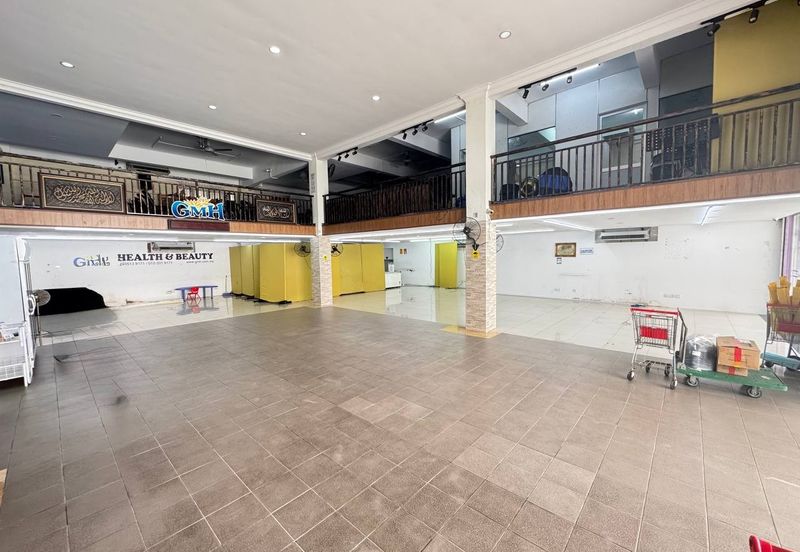 Pusat Komersial Seksyen 7