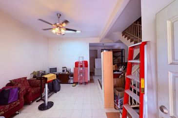 Bandar Laguna Merbok