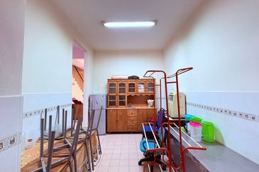 Bandar Laguna Merbok