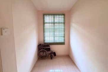 Bandar Laguna Merbok