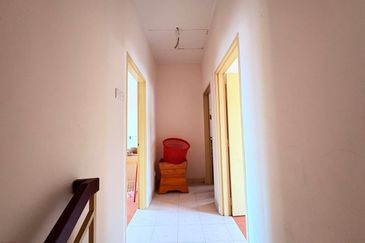 Bandar Laguna Merbok