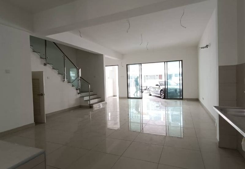 Lake Point Residence