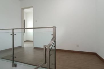 Lake Point Residence