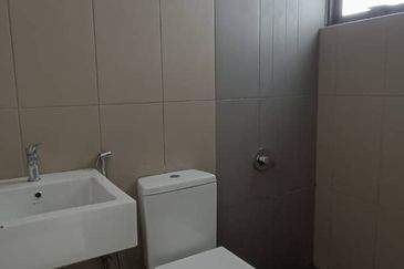 Lake Point Residence