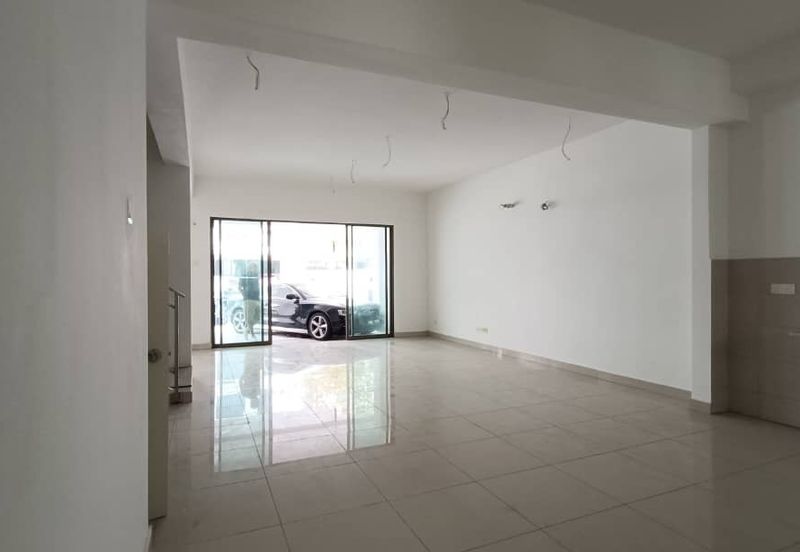 Lake Point Residence