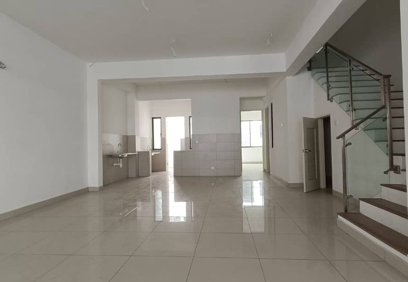 Lake Point Residence