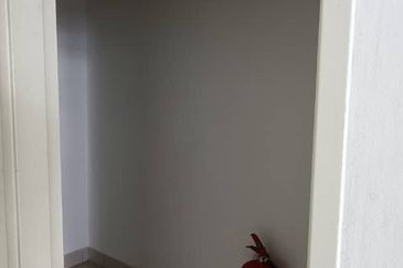 Lake Point Residence