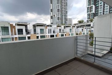 Lake Point Residence