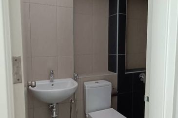 Lake Point Residence