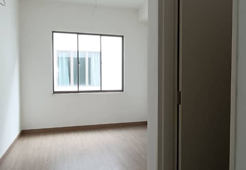 Lake Point Residence