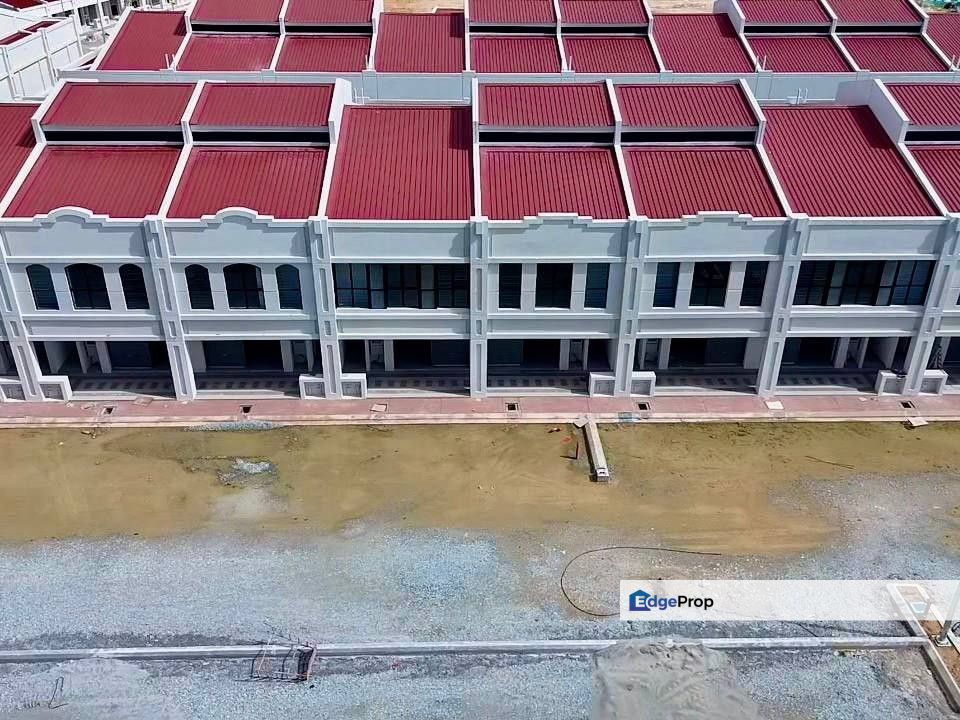 Serene Square Serene Heights Semenyih Corner Lot Ground Floor, Selangor, Semenyih