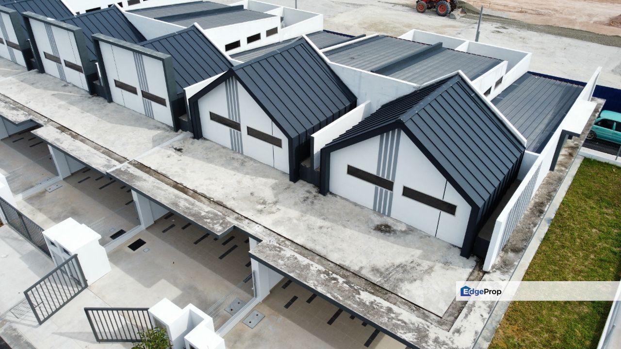 Freehold Single Storey Terrace J1 Residence Jenderam Dengkil, Selangor, Dengkil