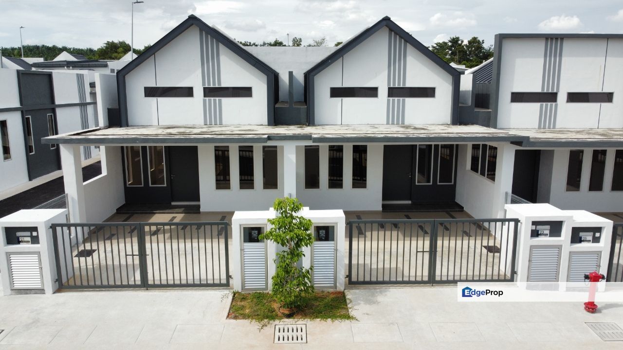 Freehold Single Storey Terrace J1 Residence Jenderam Dengkil, Selangor, Dengkil