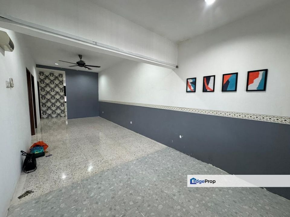 Seksyen 3 Bandar Bukit Mahkota Fully Renovated 1Storey Terrace, Selangor, Bangi