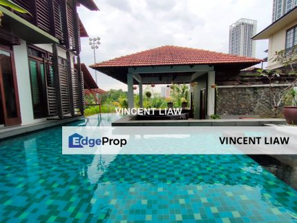 Modern Bungalow with Pool overlooking Golf Course, Selangor, Tropicana